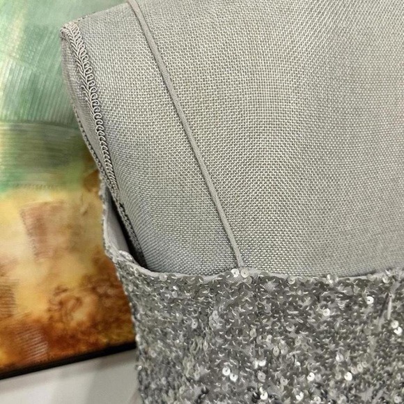 Adrianna Papell v-neck Silver sequin Tulle Long Evening Gown Fairy Goddess dress - Picture 6 of 8